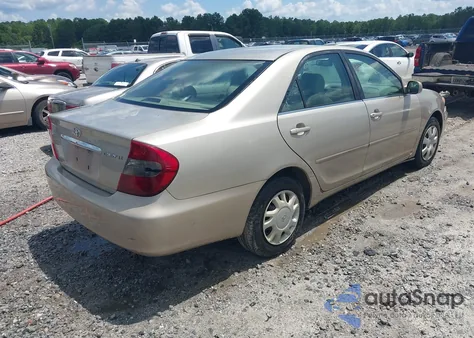 2004 Toyota Camry Le z USA, uszkodzony, nr VIN 4T1BE32K34U848149